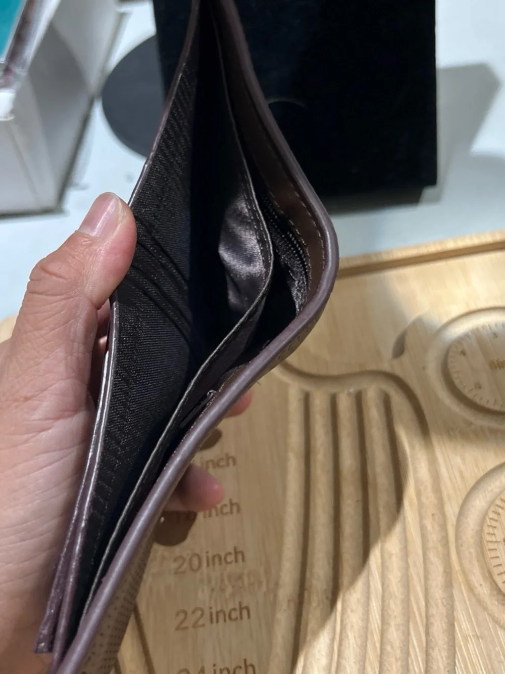 Men's Brown Woven Leather Bifold Wallet